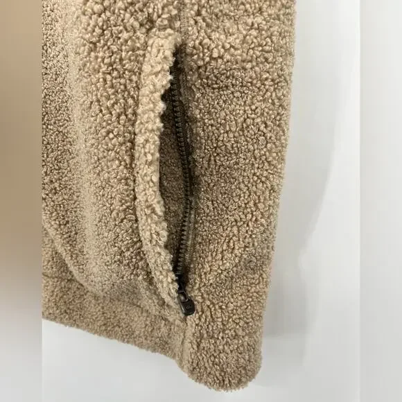 ๐ NWOT Vineyard Vines Nantucket Sherpa Vest Island Khaki Beige Tan Brown Medium - Picture 15 of 16